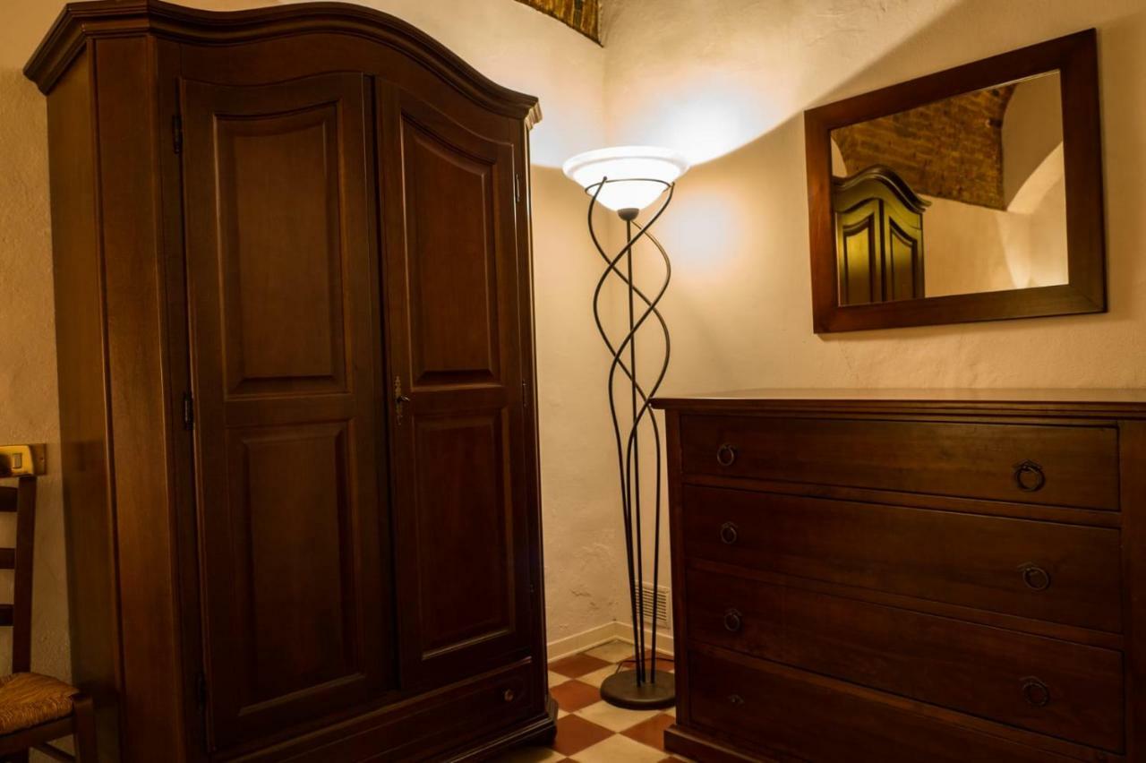 Residenza D'Epoca " Il Campo" By Francigenaapartments Siena Exterior foto